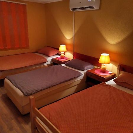 Apartment Exotic Garden Мостар Экстерьер фото