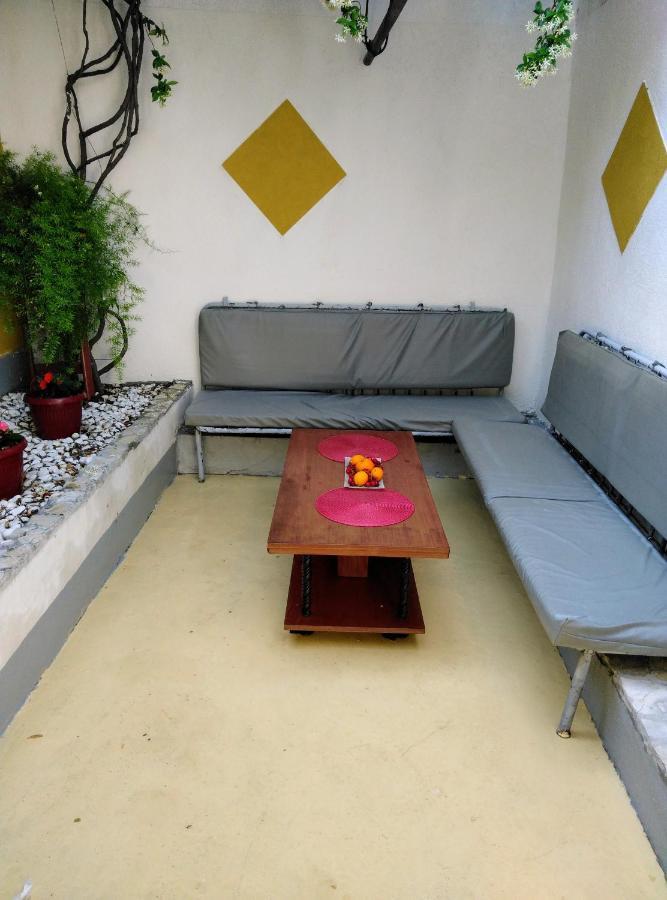 Apartment Exotic Garden Мостар Экстерьер фото
